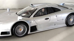 Mercedez-Benz CLK gtr >>>