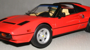 Ferrari 308 GTS (Magnum) >>>